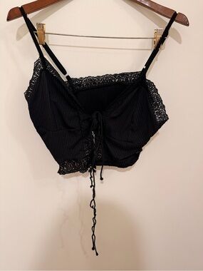 SHEIN- Ribbed Lace-Trim Crop Camisole Black Top Size L